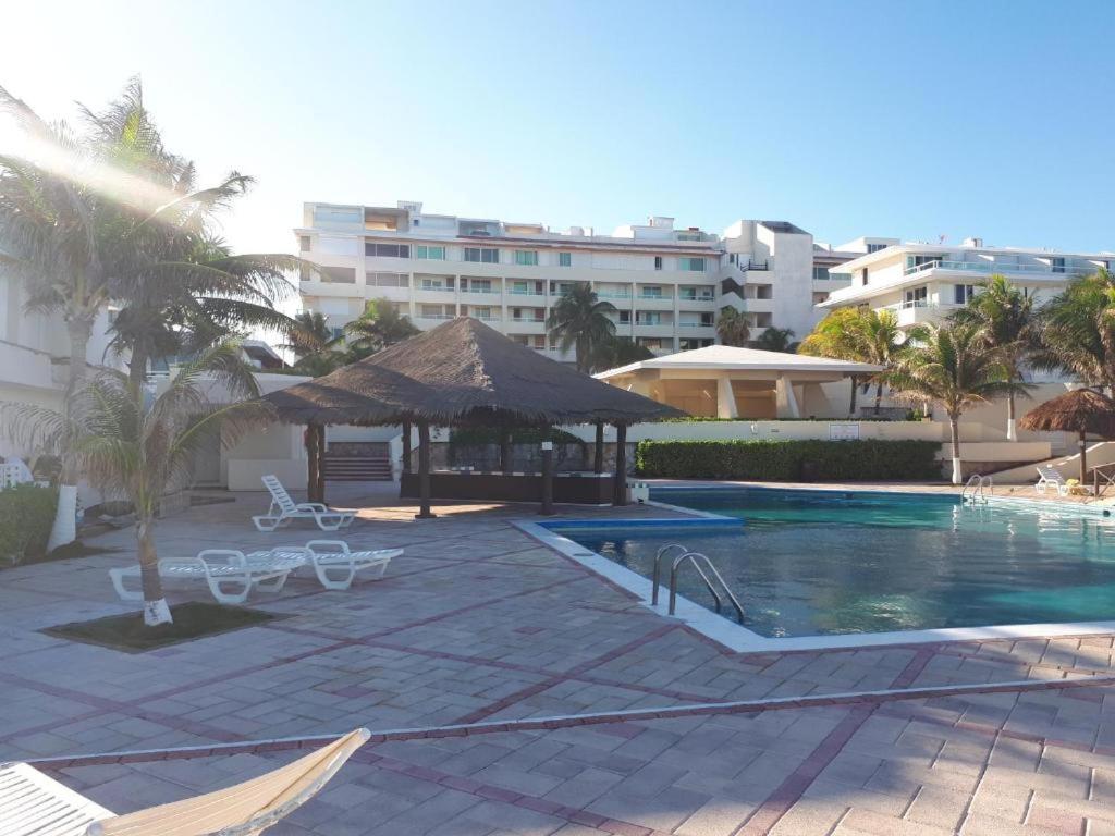 Departamentos Al Lado Del Mar En Zona Hotelera Cancun Ngoại thất bức ảnh